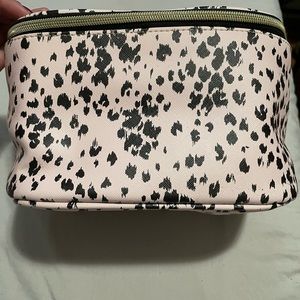 LEOPARD MAKEUP BAG